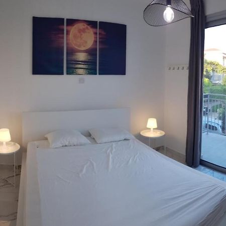Eros Maisonette In Latchi Area Just 700 Meters Or One-Minute Drive From Polis Municipal Beach 외부 사진